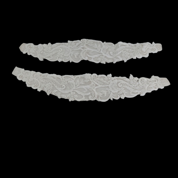 ANNA SORRANO "SUZETTE" STRAPLESS WEDDING GOWN WITH CHANTILLY EYELASH HEM - Picture 12 of 16